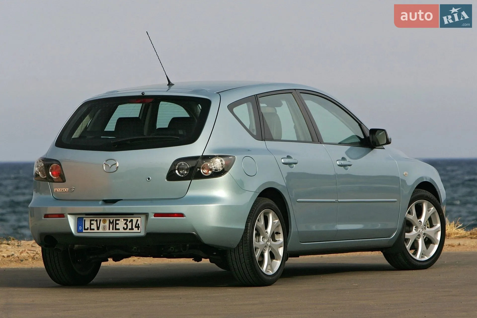Mazda 3, 2003