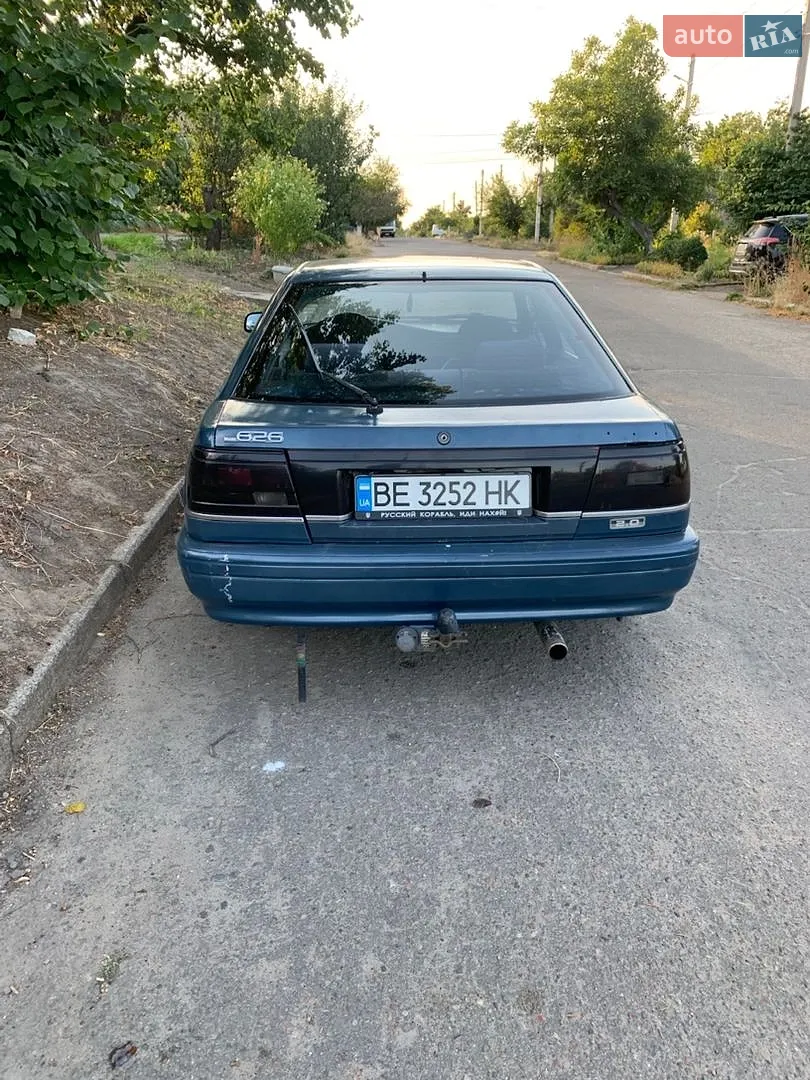 Mazda 626, 1989