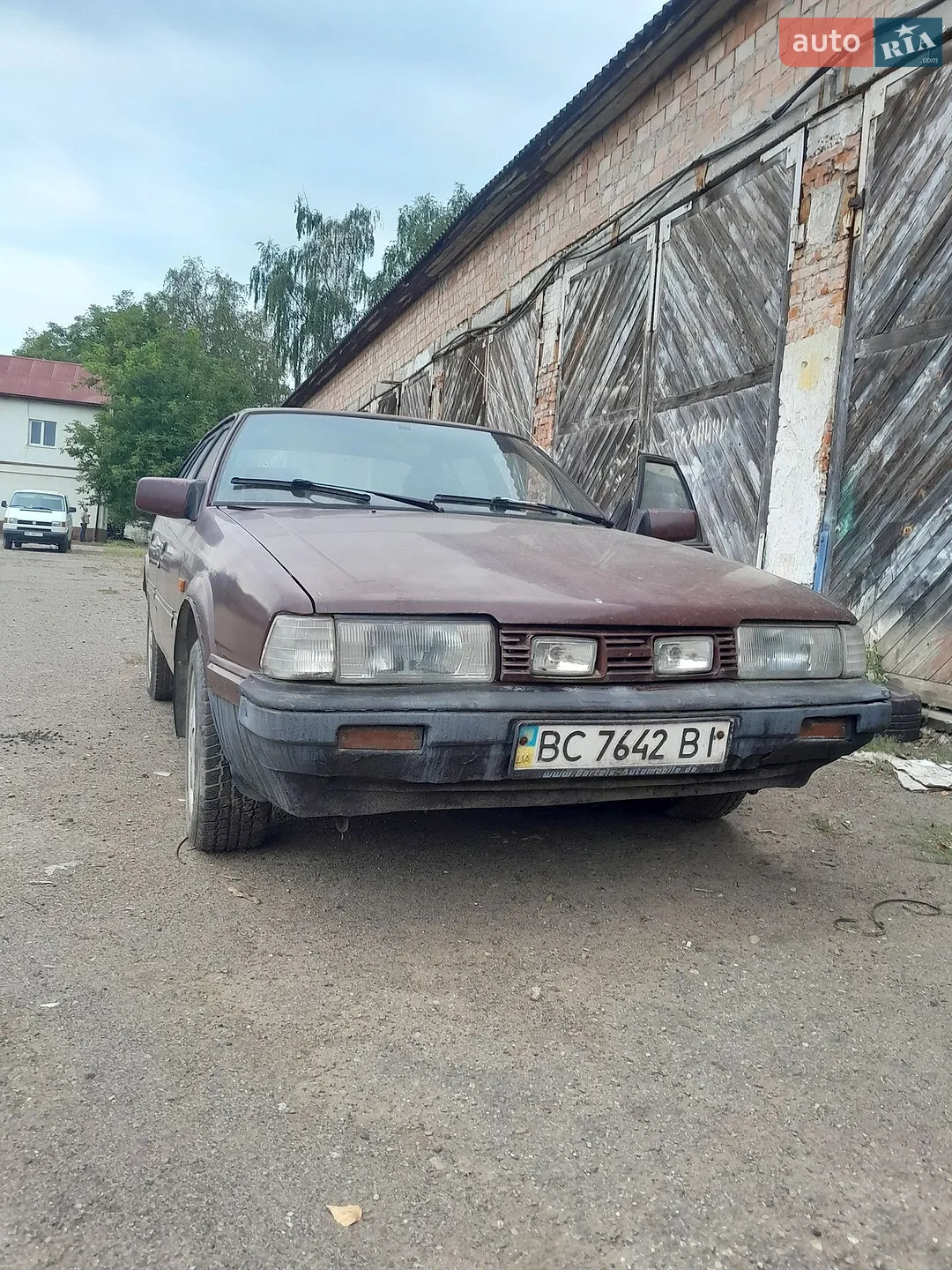 Mazda 626, 1987