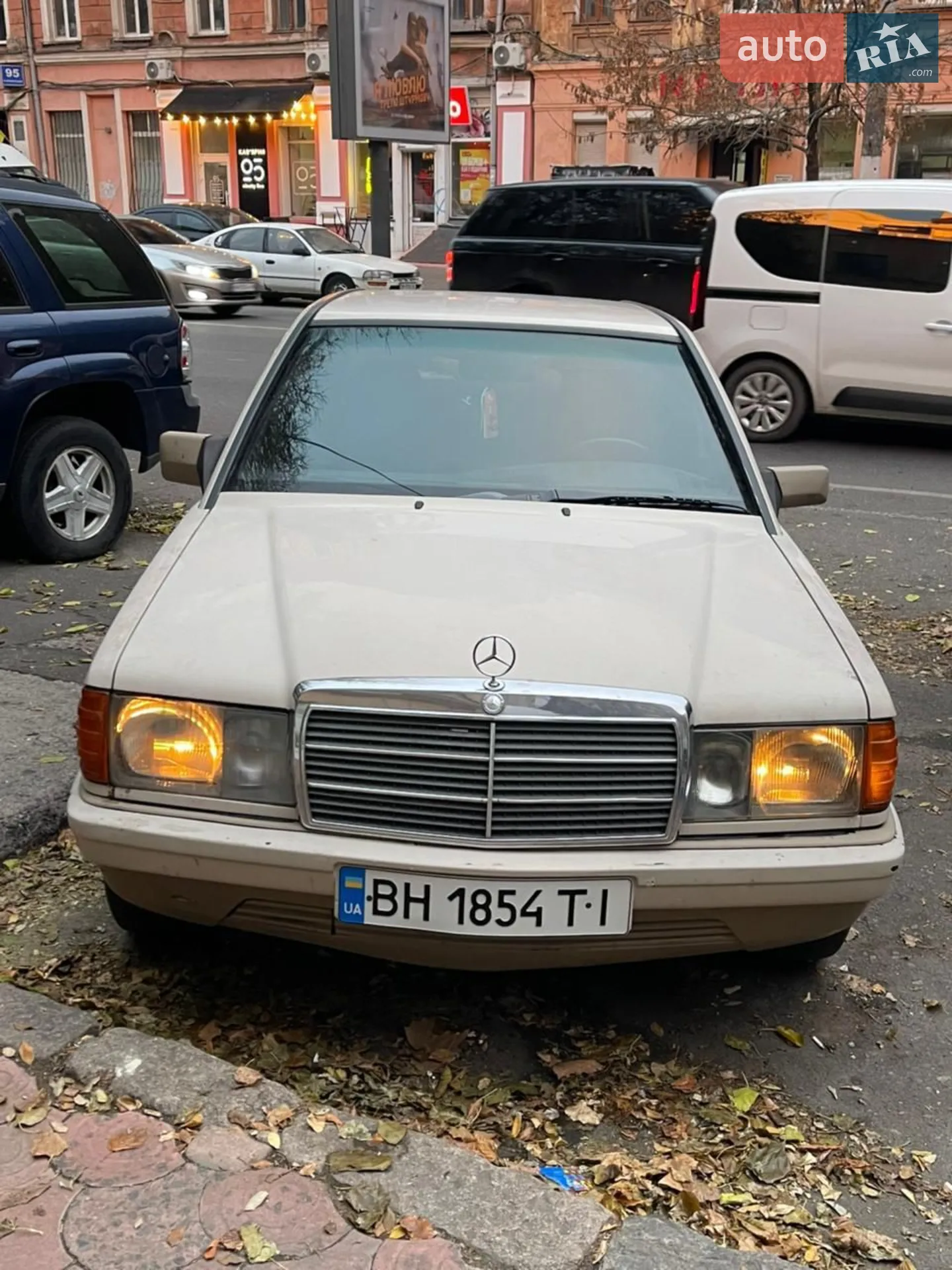Mercedes-Benz 190, 1987