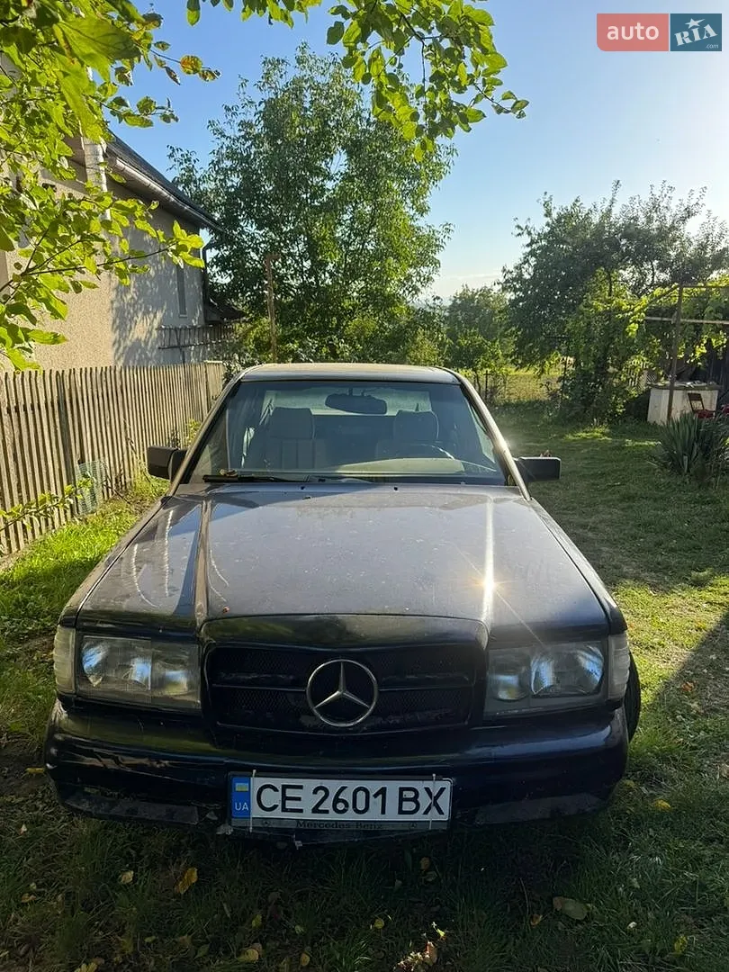 Mercedes-Benz 190, 1990