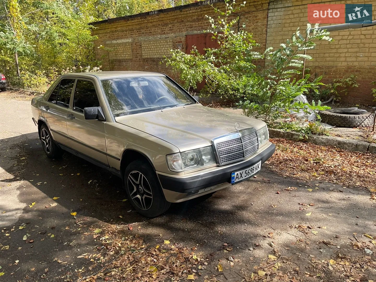 Mercedes-Benz 190, 1986