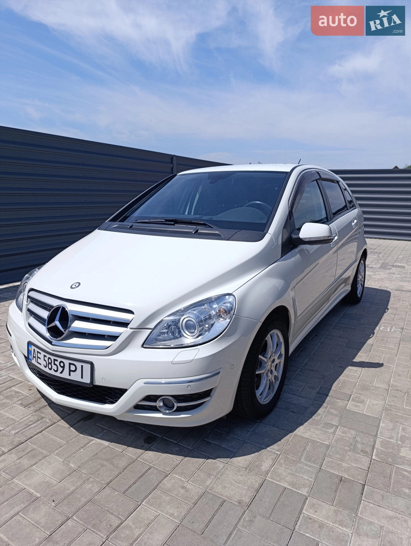 Mercedes-Benz B-Class, 2010