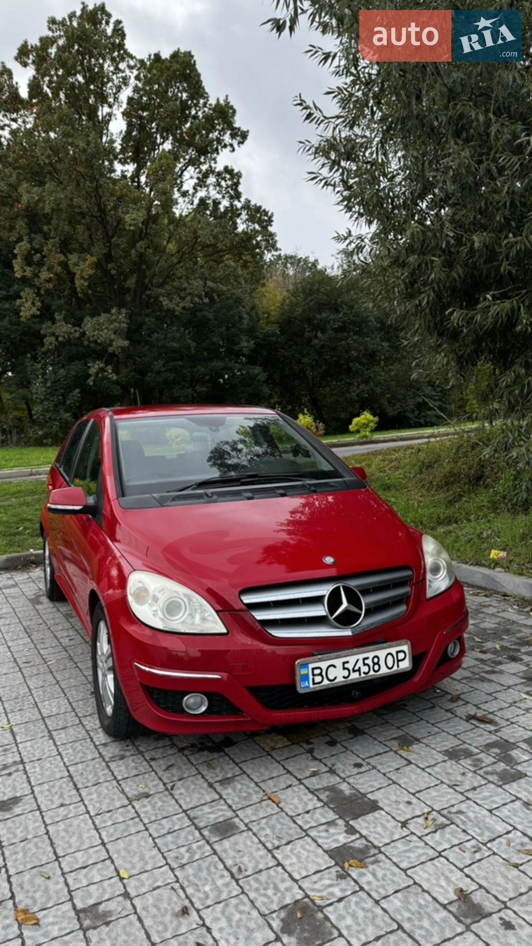Mercedes-Benz B-Class, 2011