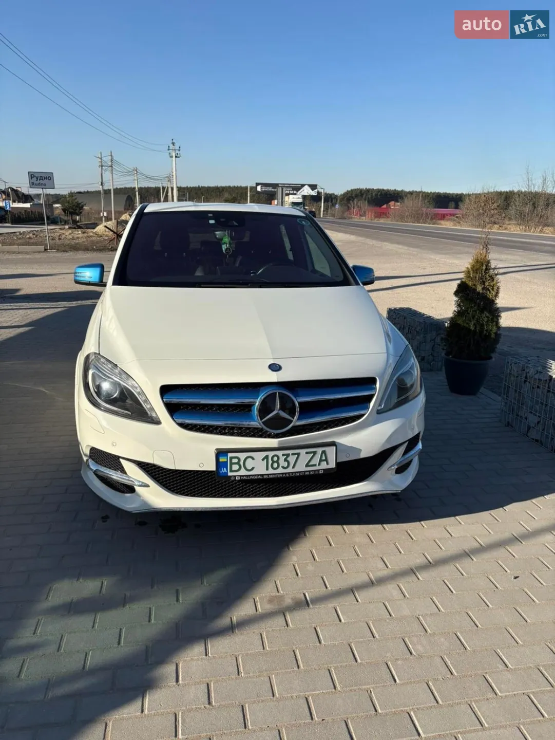 Mercedes-Benz B-Class, 2015