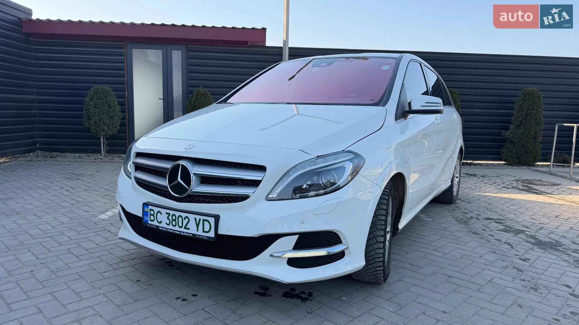 Mercedes-Benz B-Class, 2015