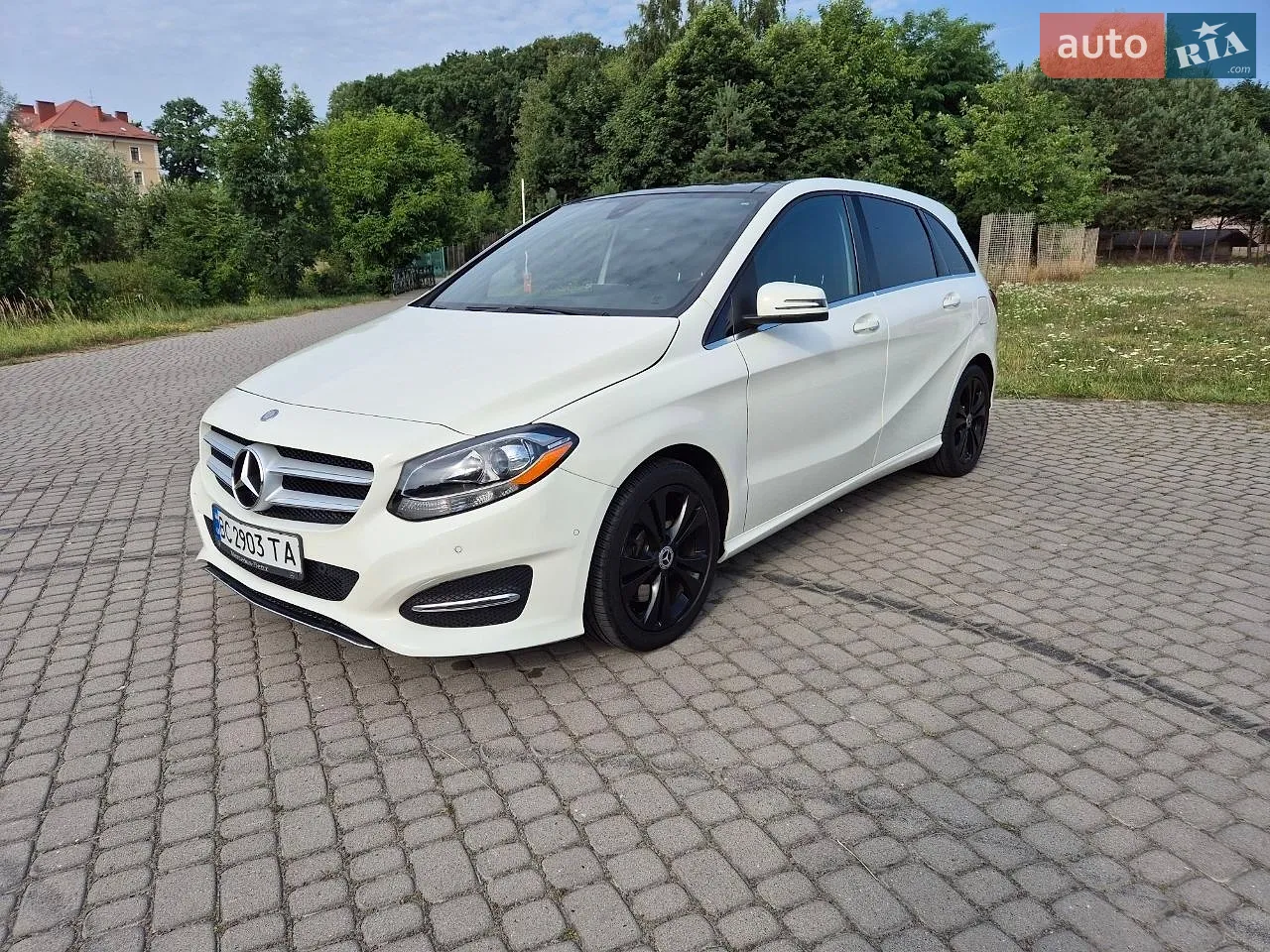 Mercedes-Benz B-Class, 2015