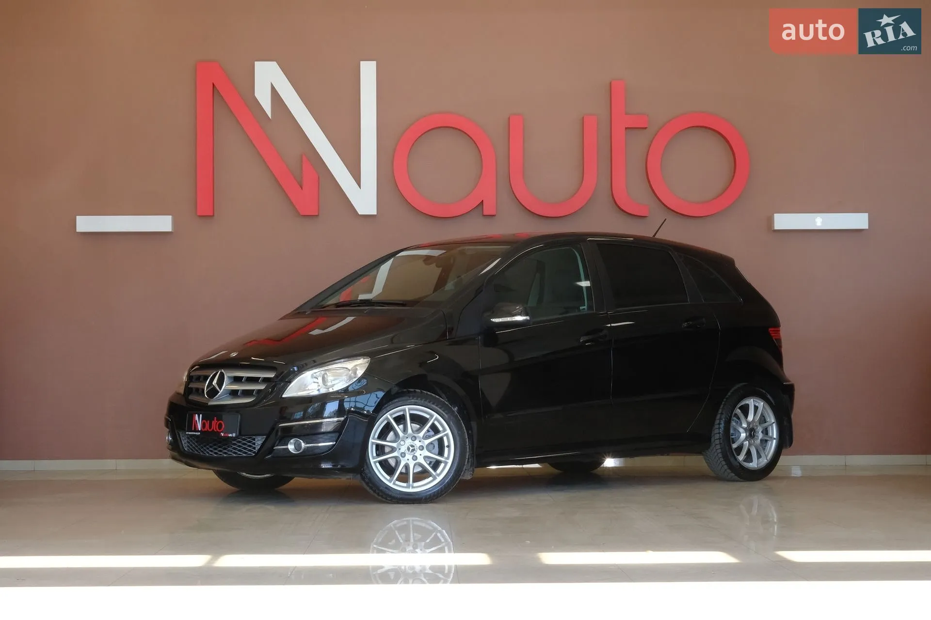 Mercedes-Benz B-Class, 2011