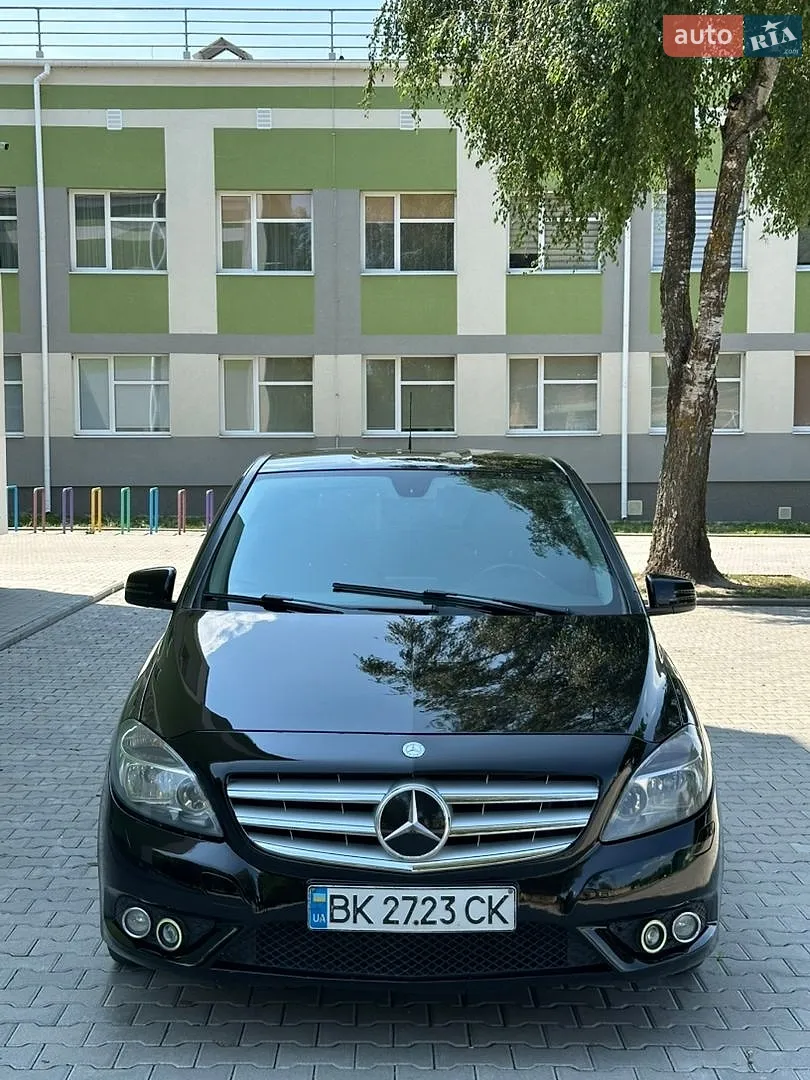 Mercedes-Benz B-Class 2014 — 1
