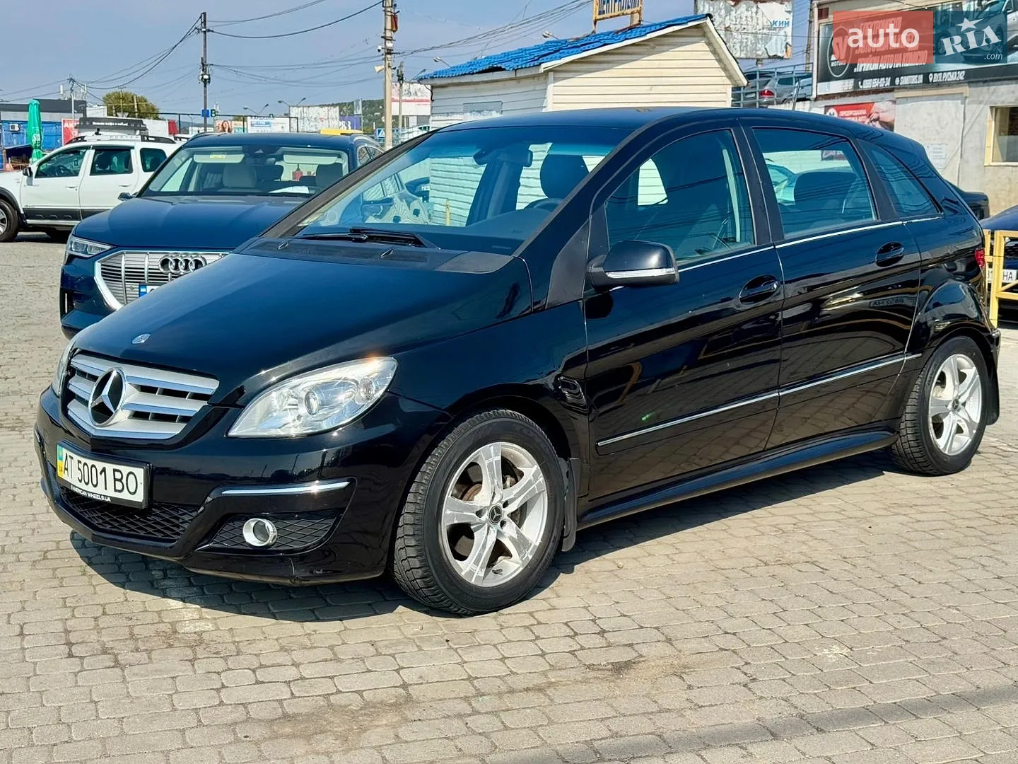 Mercedes-Benz B-Class, 2011