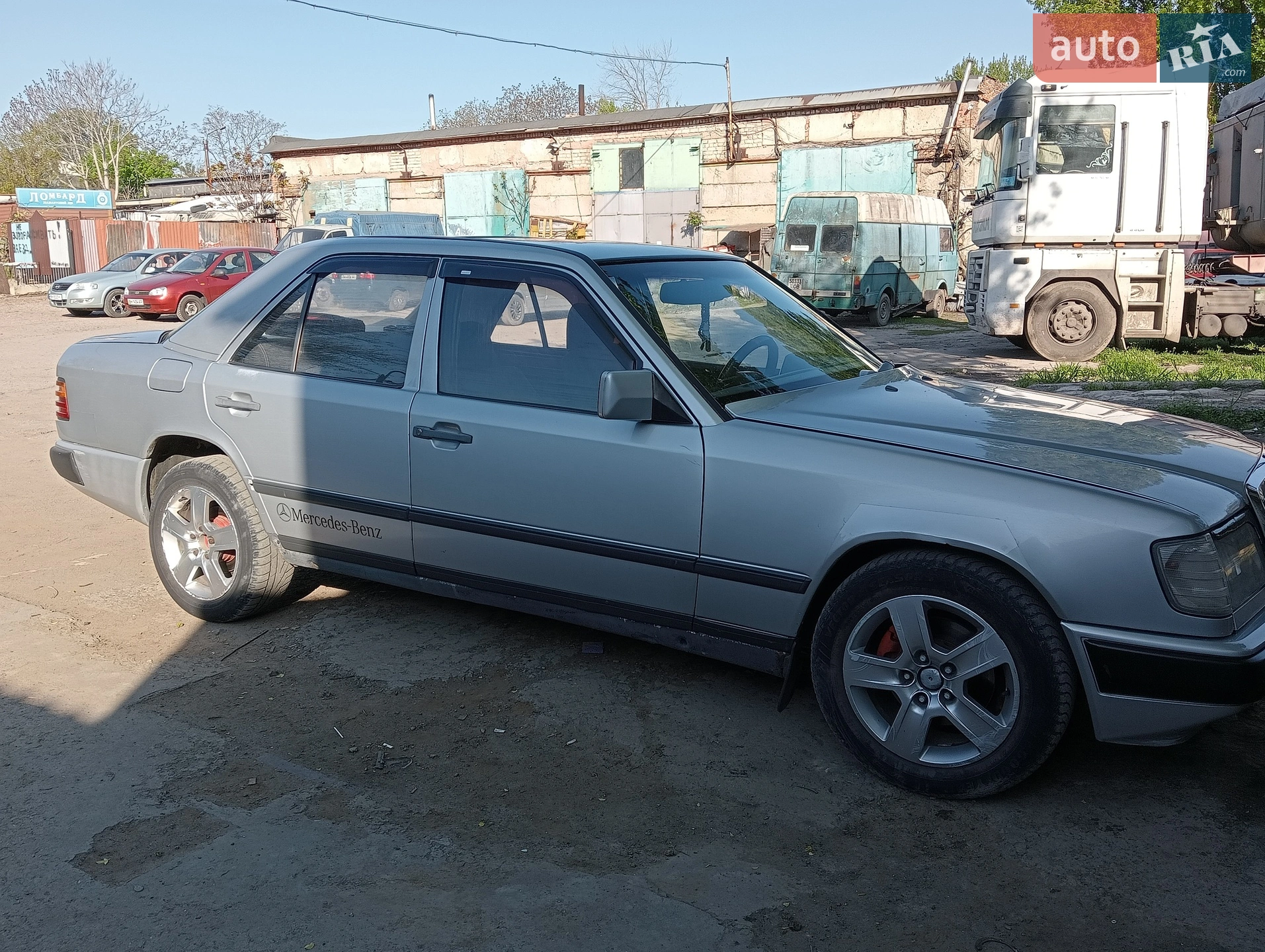 Mercedes-Benz C-Class, 1988