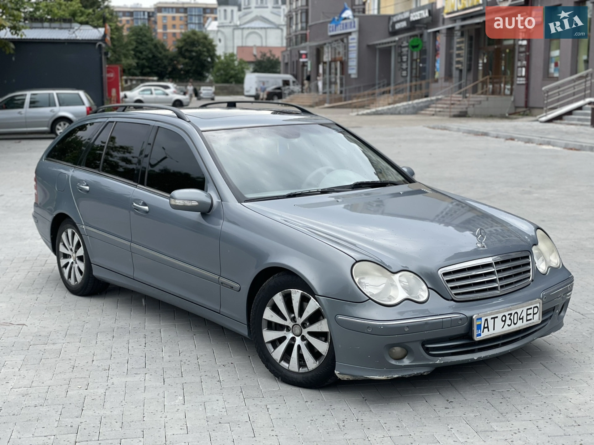 Mercedes-Benz C-Class, 2004