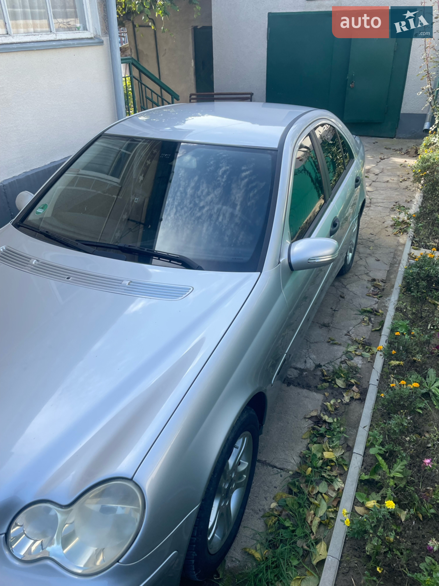 Mercedes-Benz C-Class, 2004