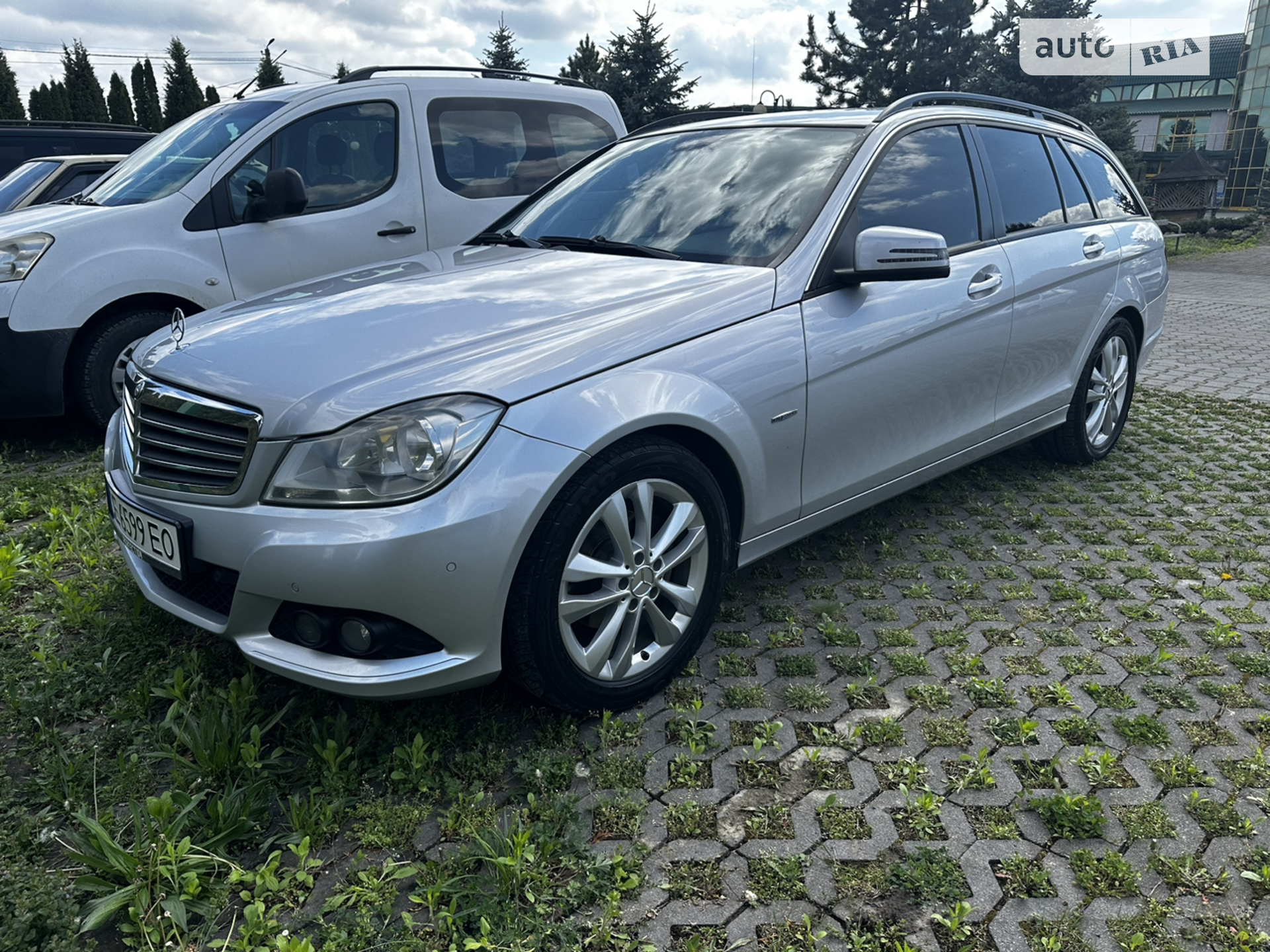 Mercedes-Benz C-Class, 2011