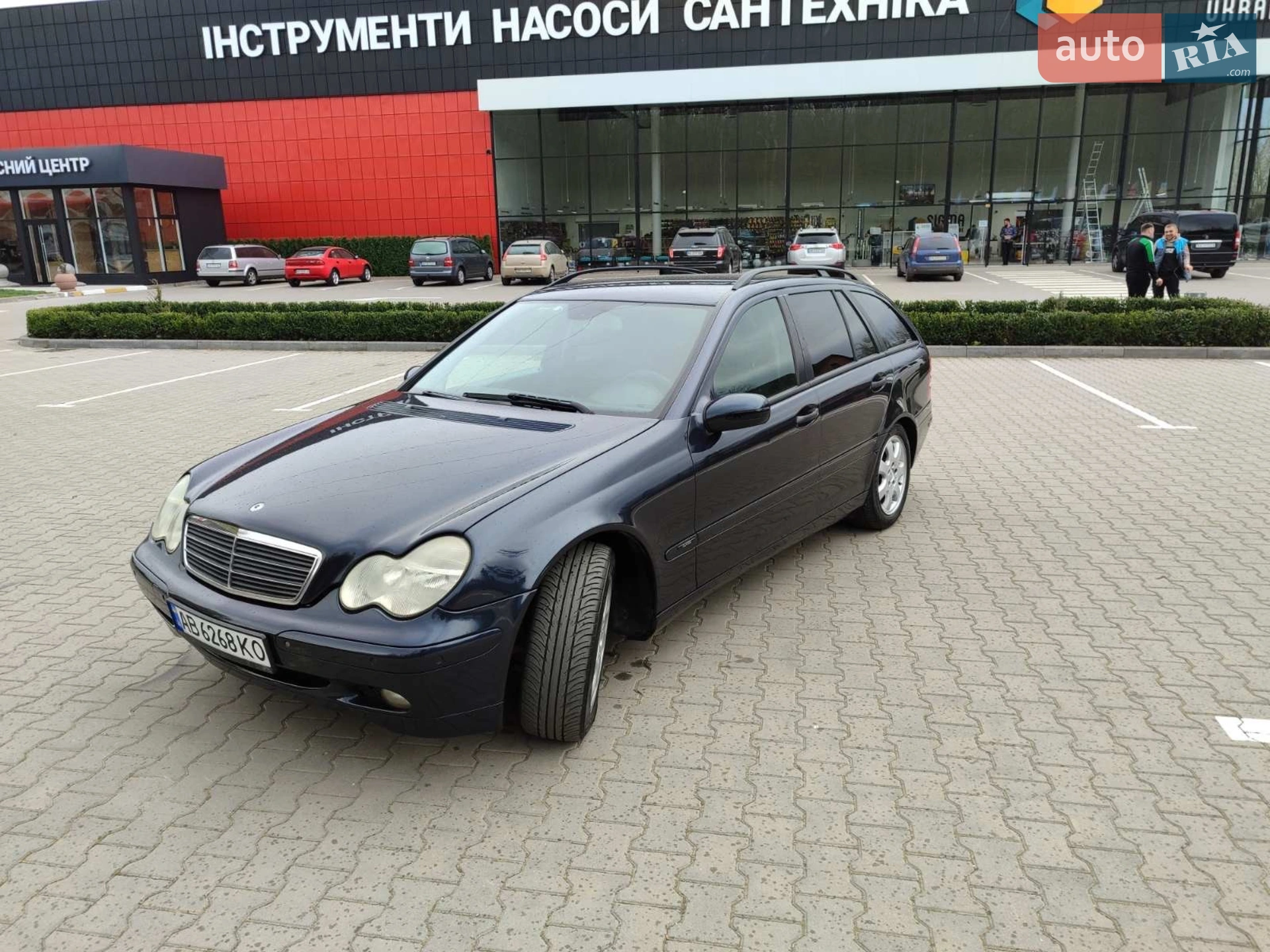 Mercedes-Benz C-Class, 2004