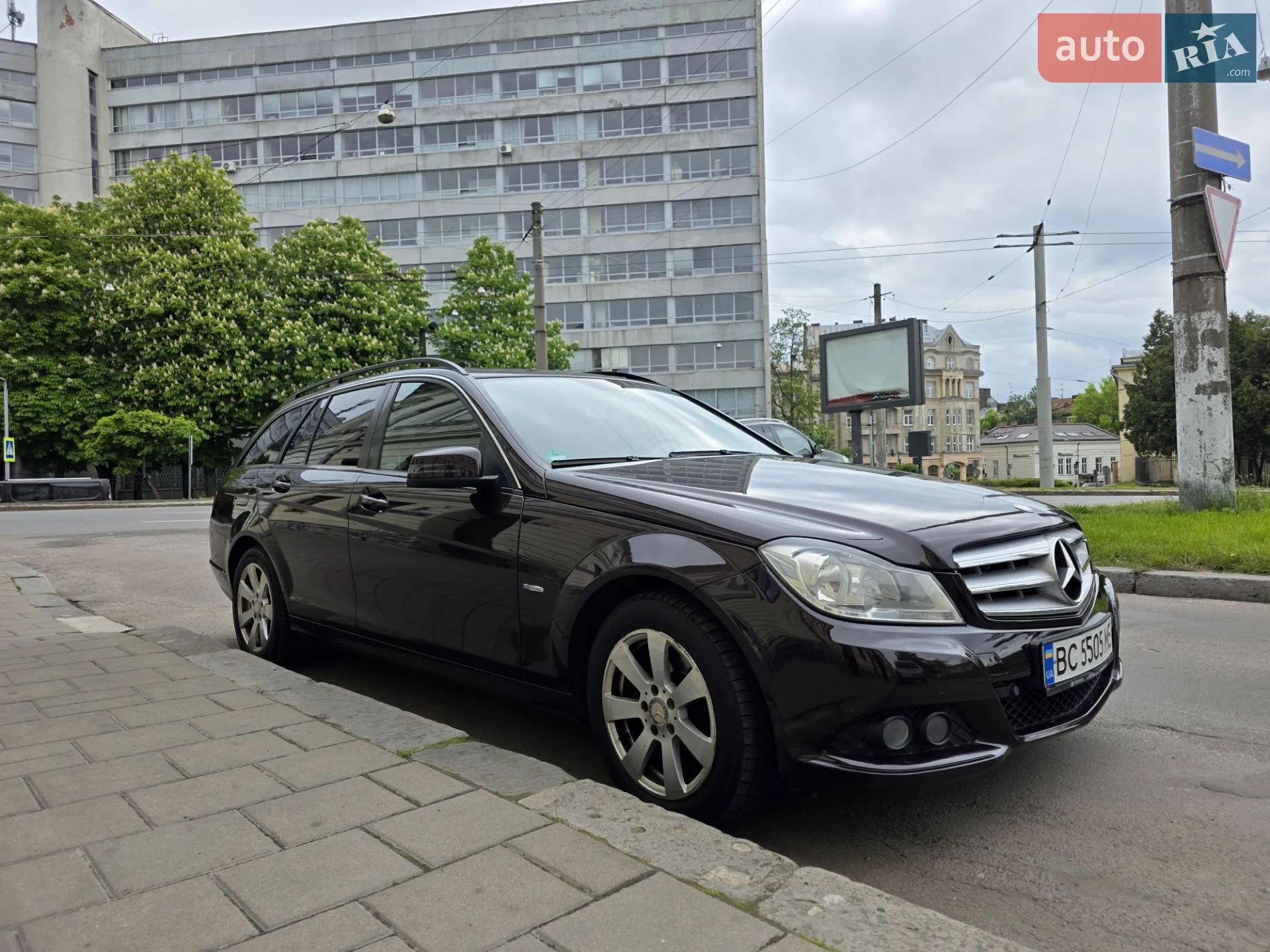 Mercedes-Benz C-Class, 2011
