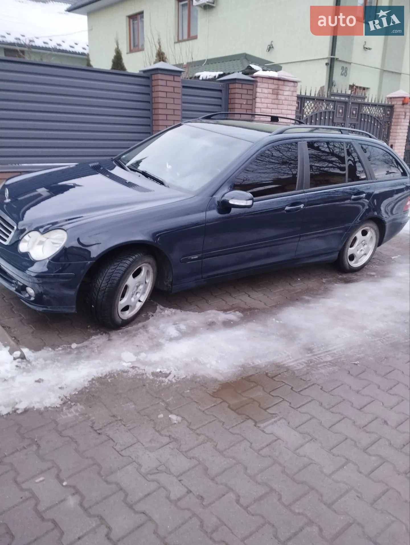 Mercedes-Benz C-Class, 2004