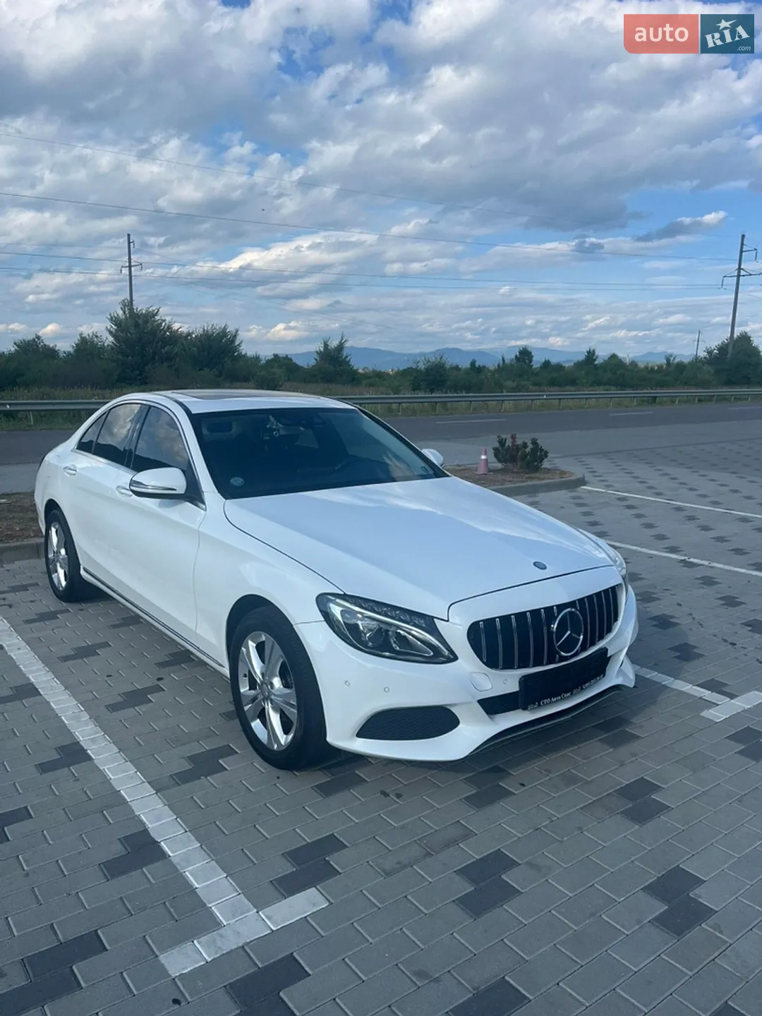 Mercedes-Benz C-Class, 2015