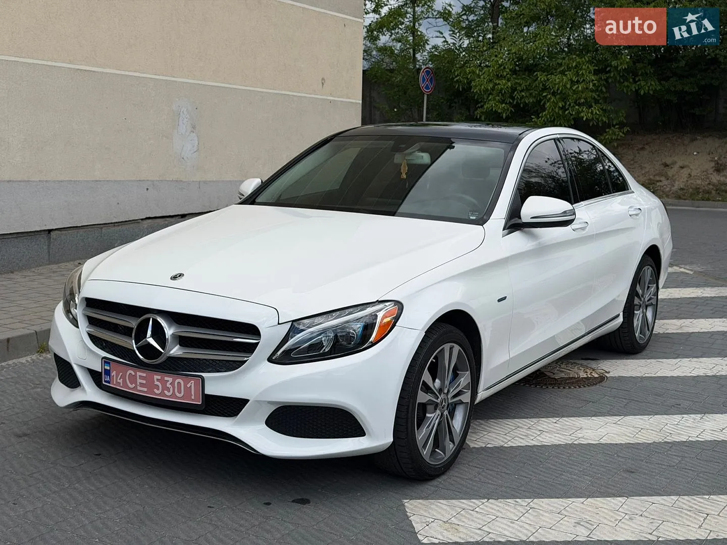 Mercedes-Benz C-Class, 2017