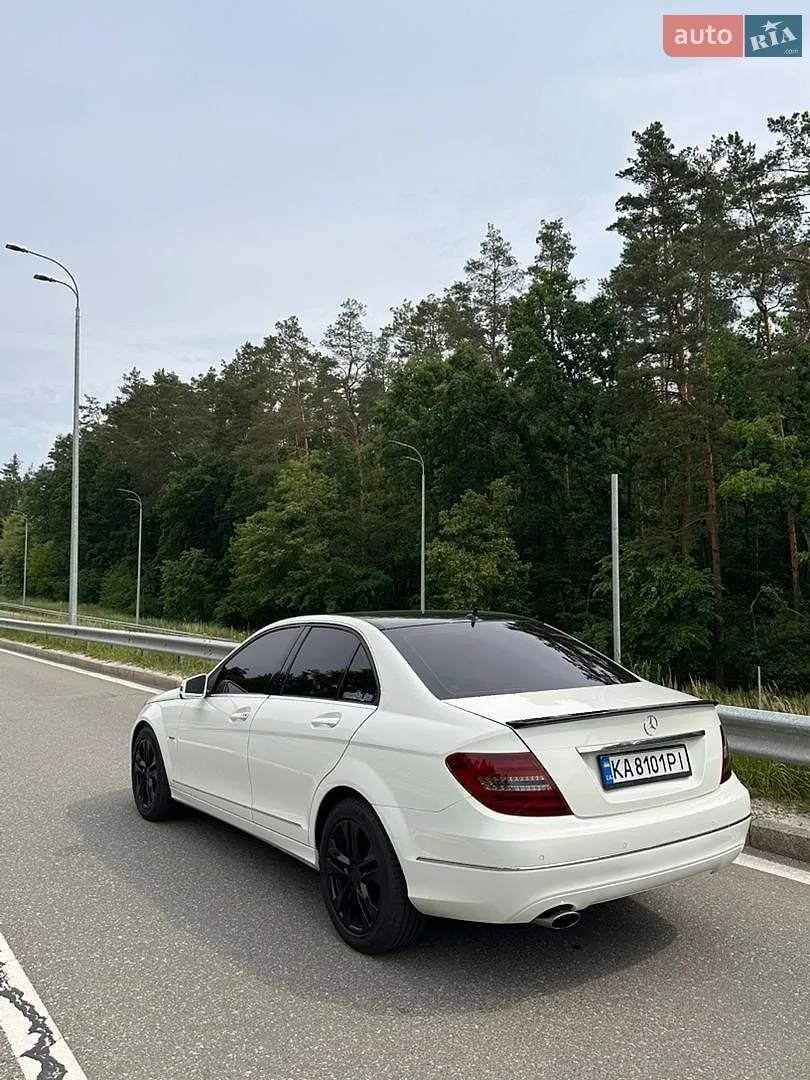 Mercedes-Benz C-Class, 2011