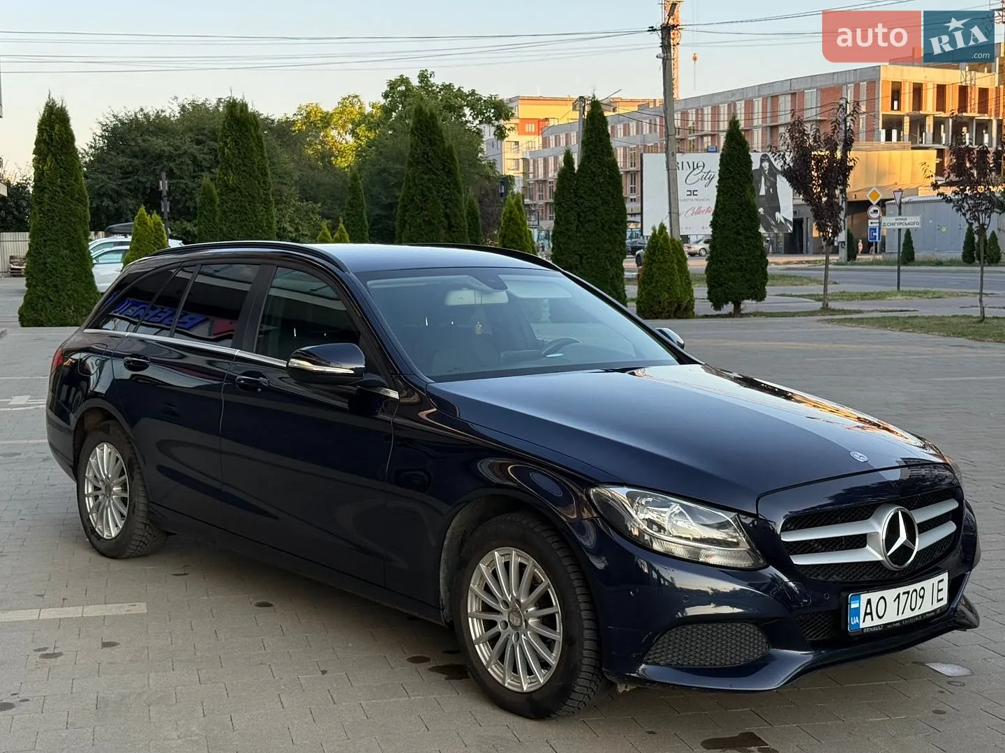 Mercedes-Benz C-Class, 2015