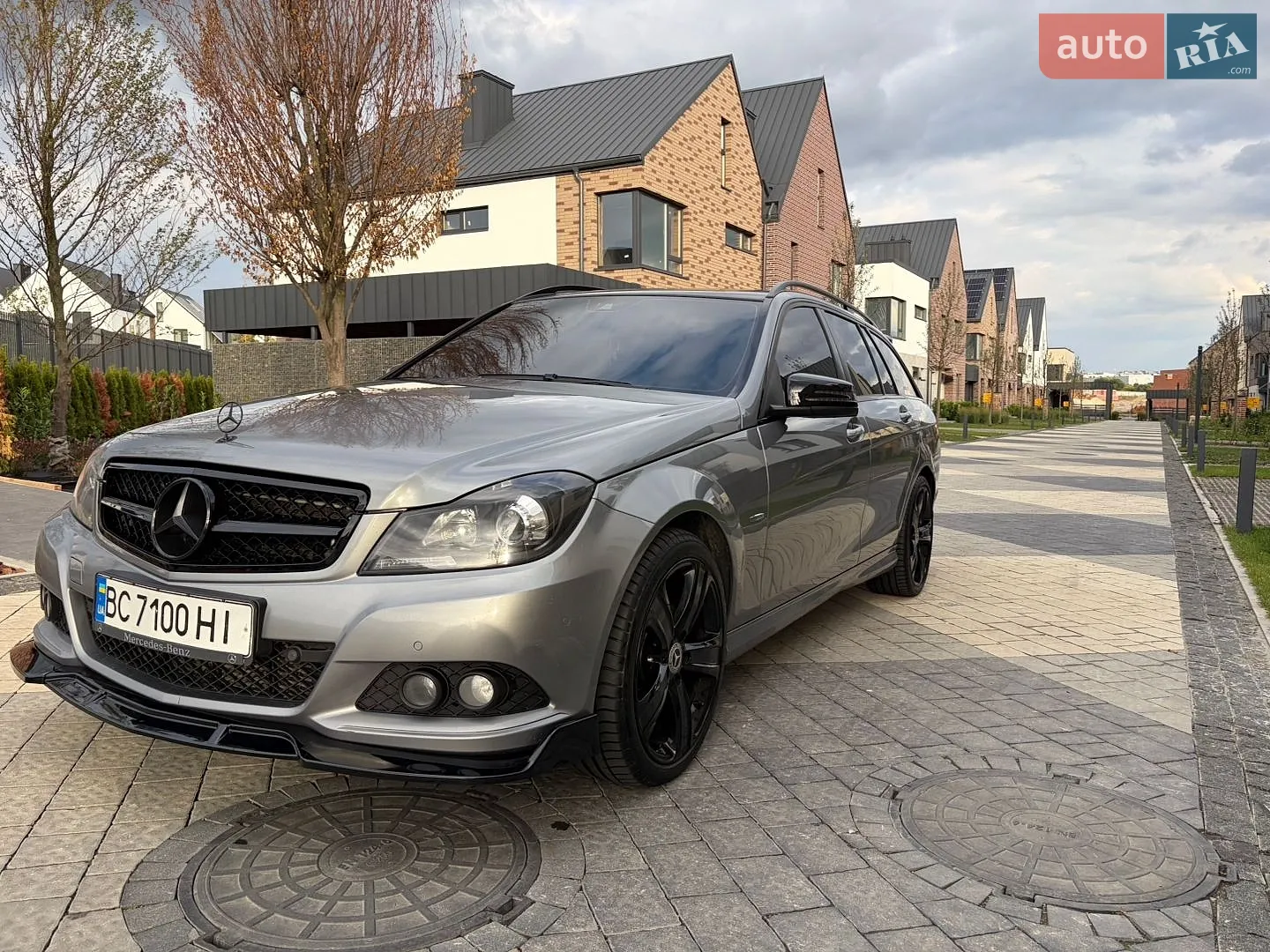 Mercedes-Benz C-Class, 2011