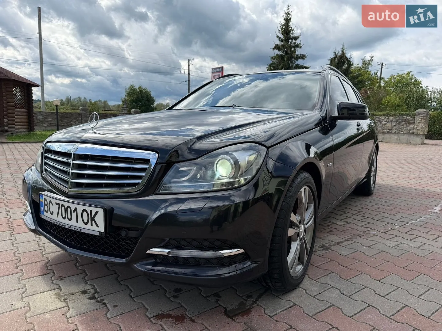 Mercedes-Benz C-Class, 2011