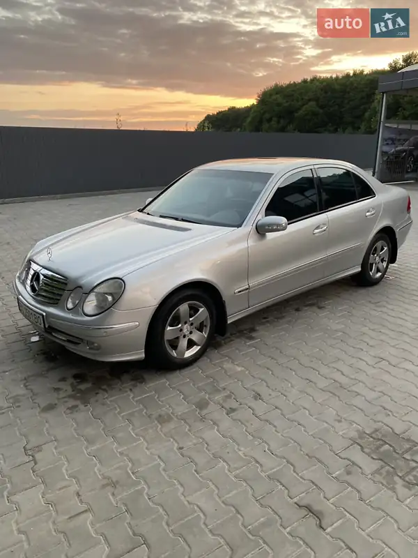 Mercedes-Benz E-Class, 2004