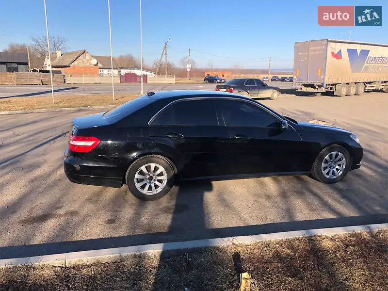 Mercedes-Benz E-Class, 2011