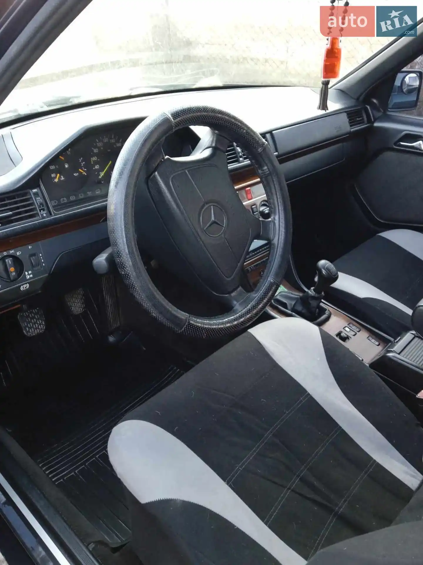 Mercedes-Benz E-Class, 1995