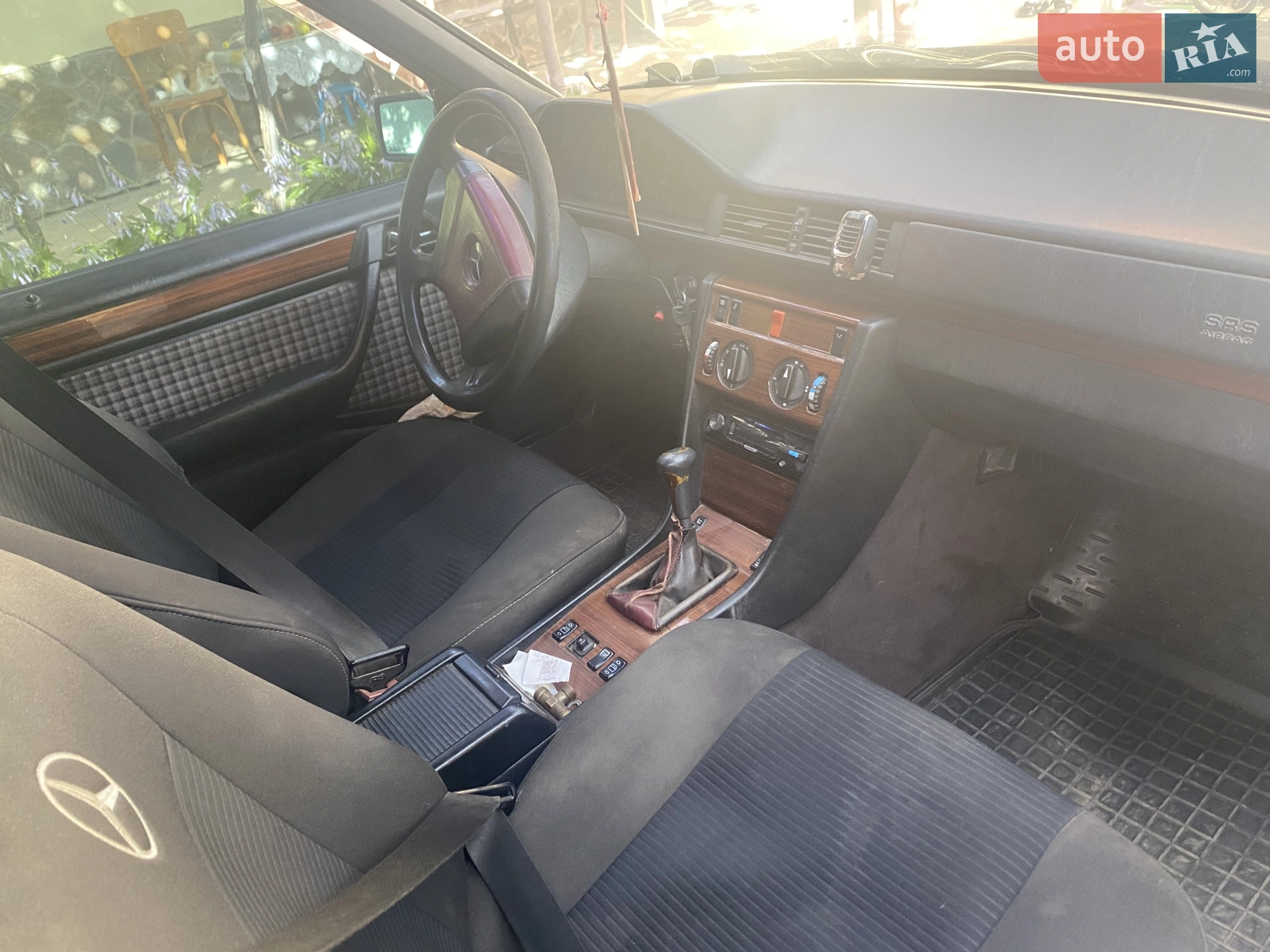 Mercedes-Benz E-Class, 1993