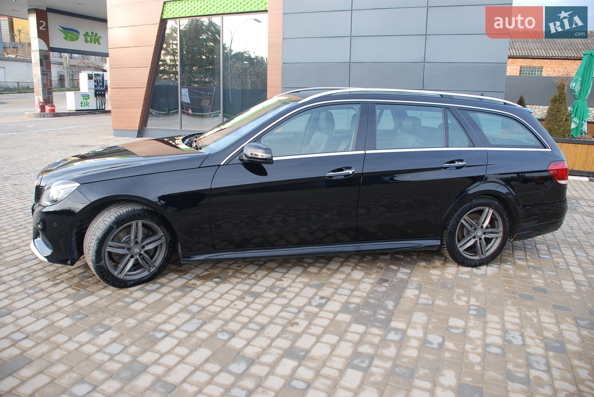 Mercedes-Benz E-Class, 2016