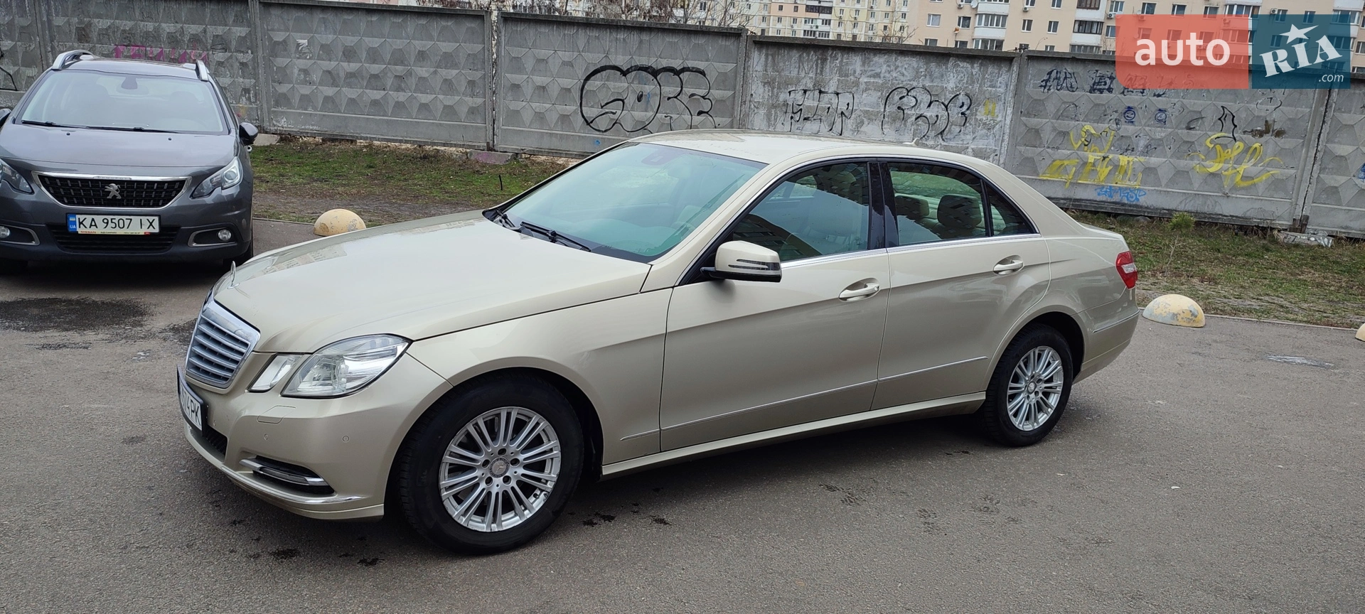 Mercedes-Benz E-Class, 2011