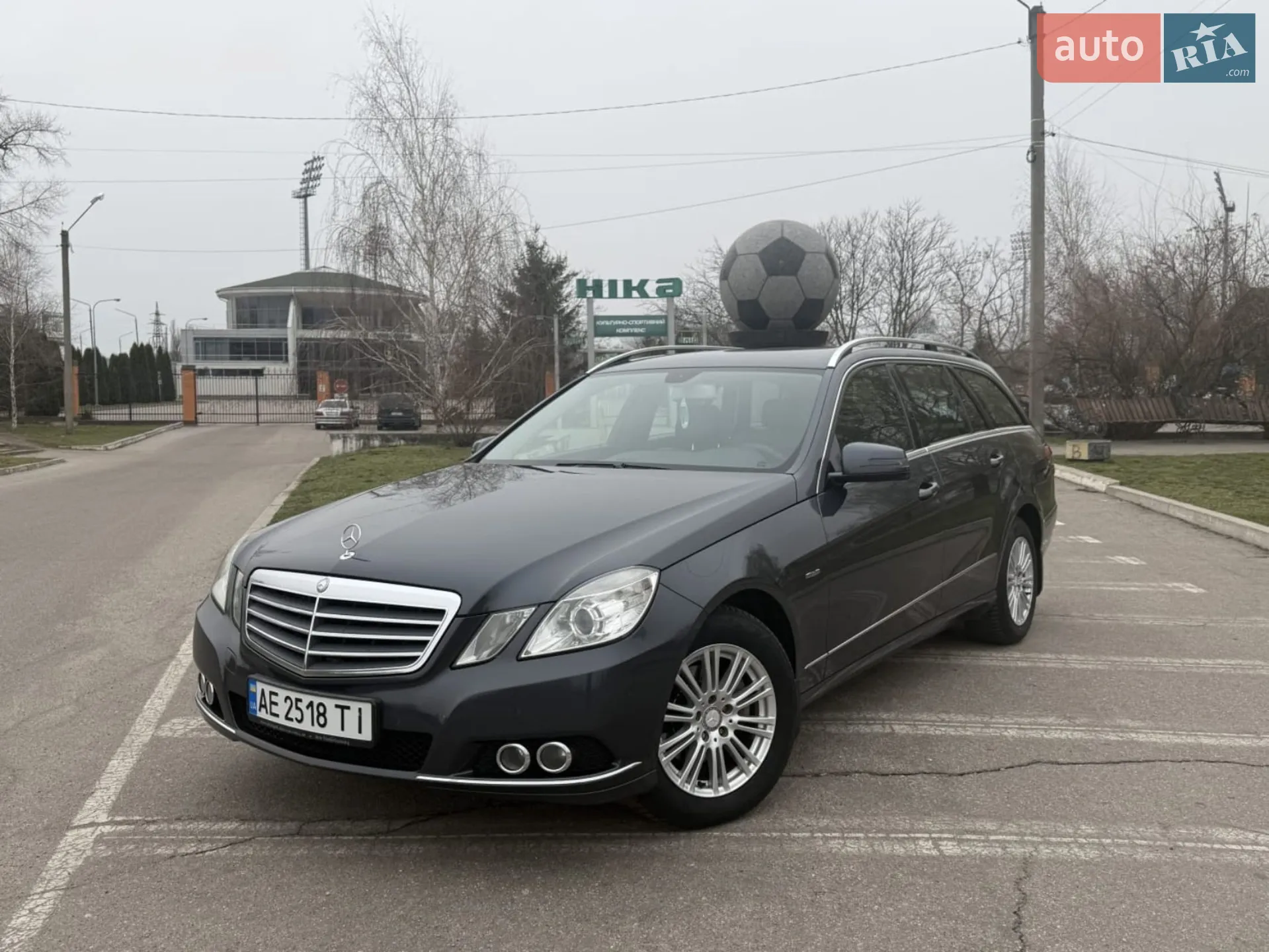 Mercedes-Benz E-Class, 2010