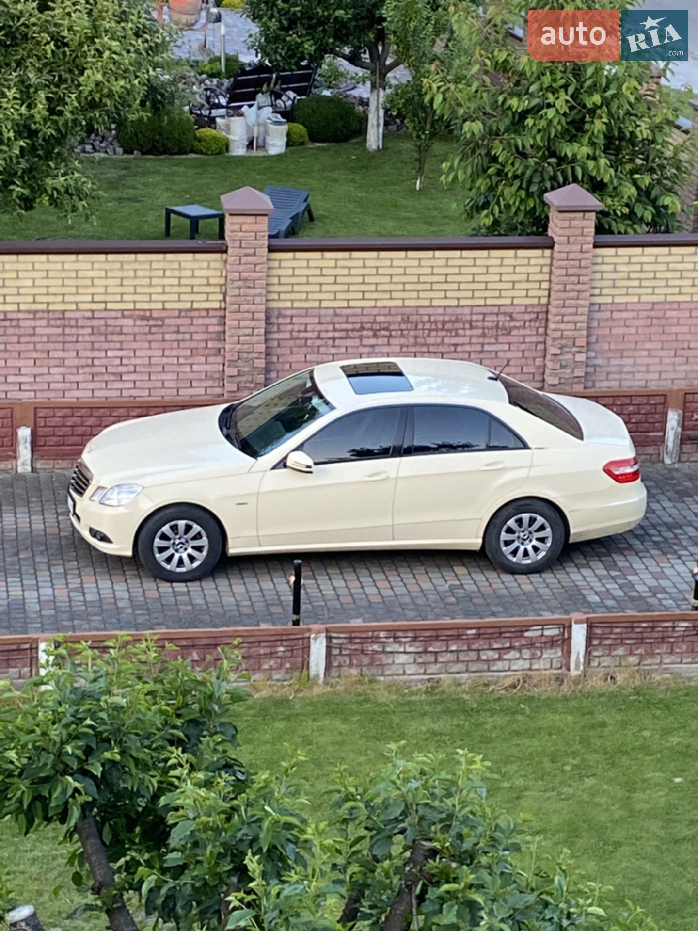 Mercedes-Benz E-Class, 2009