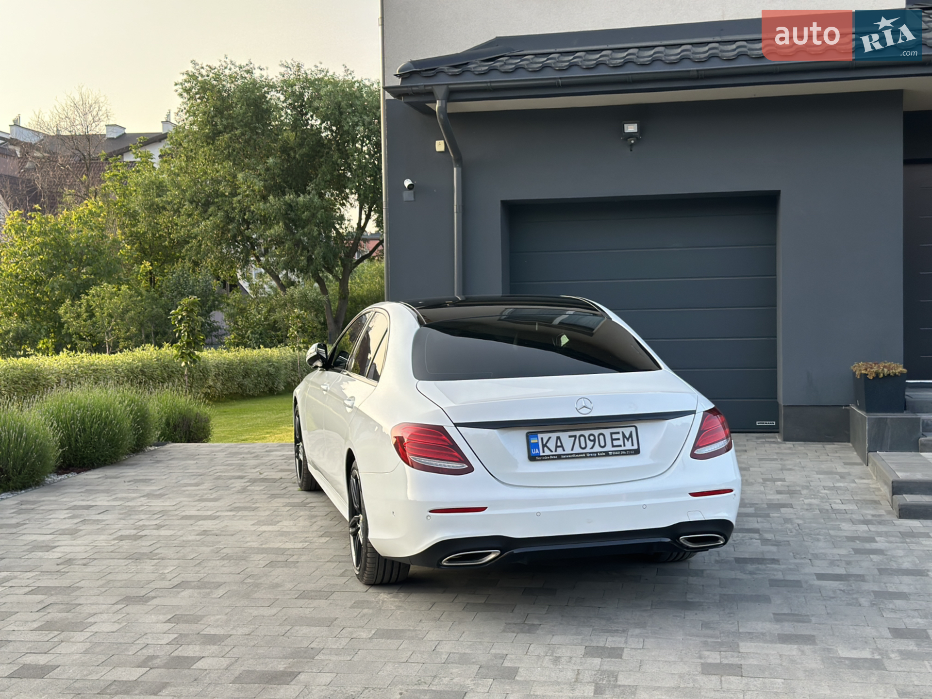 Mercedes-Benz E-Class, 2018