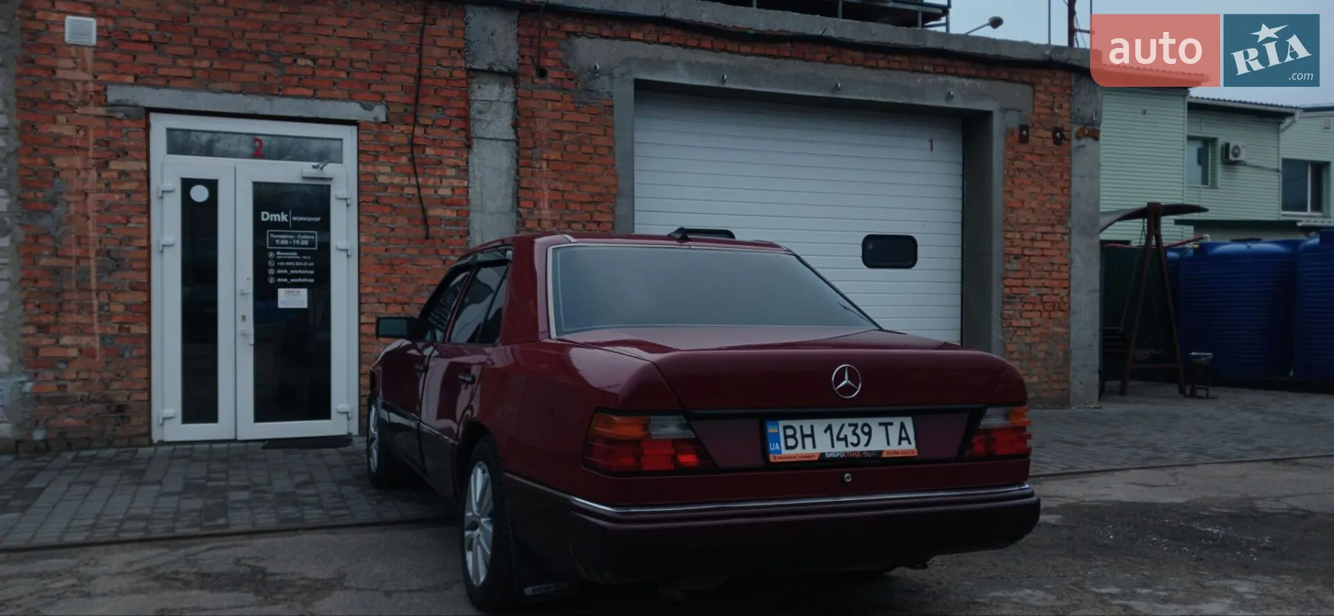 Mercedes-Benz E-Class, 1989
