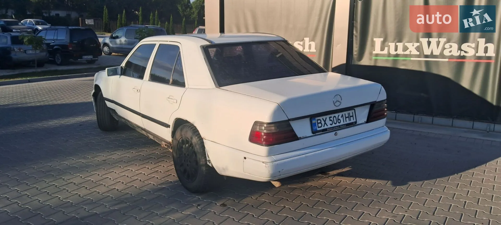 Mercedes-Benz E-Class, 1987