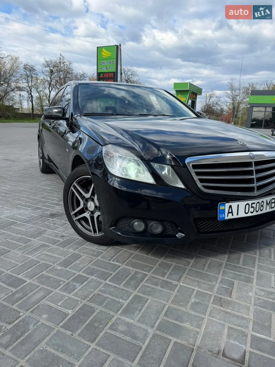 Mercedes-Benz E-Class, 2011