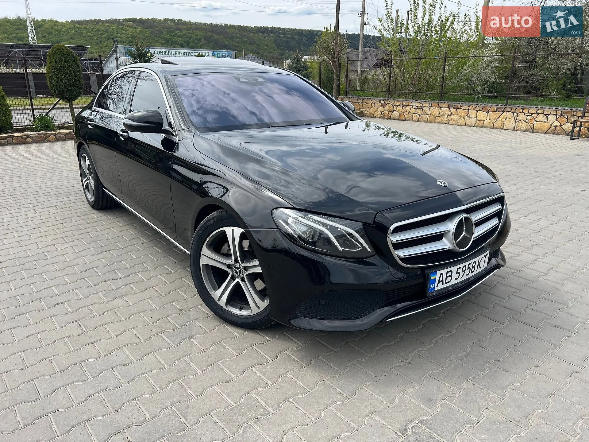 Mercedes-Benz E-Class, 2017