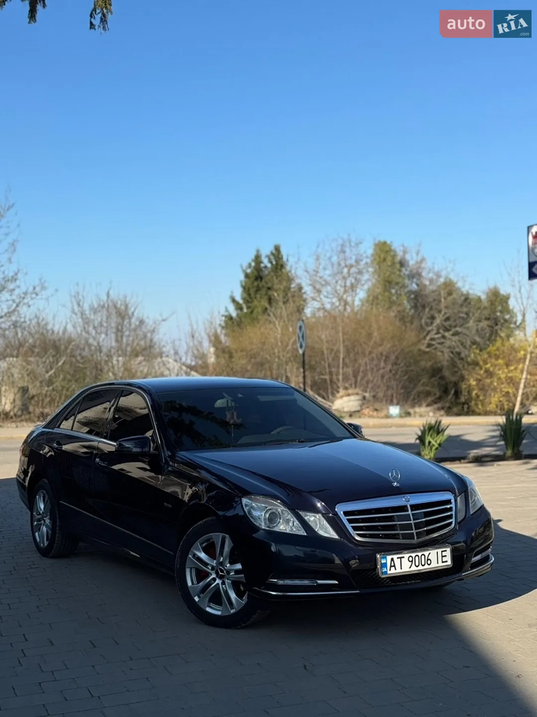 Mercedes-Benz E-Class, 2011