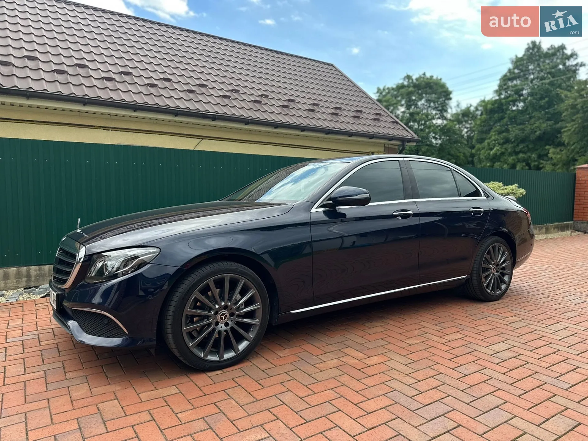 Mercedes-Benz E-Class, 2015