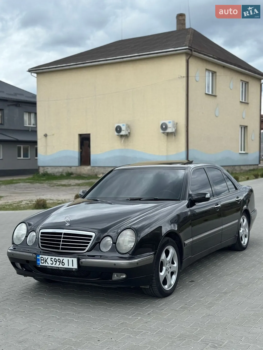 Mercedes-Benz E-Class, 2002