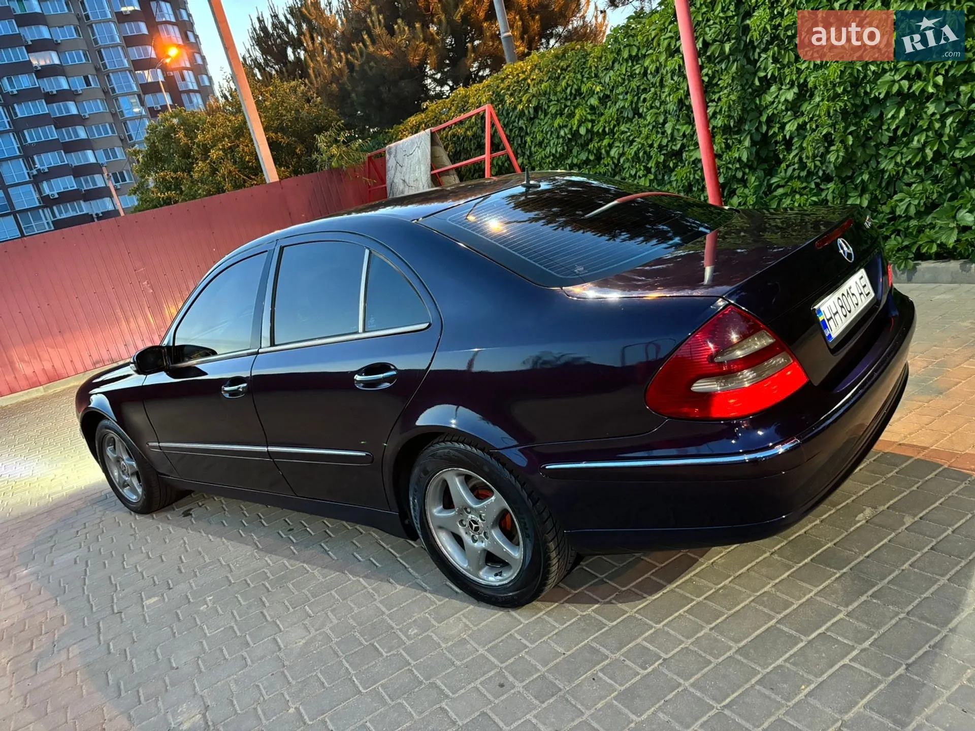 Mercedes-Benz E-Class, 2004