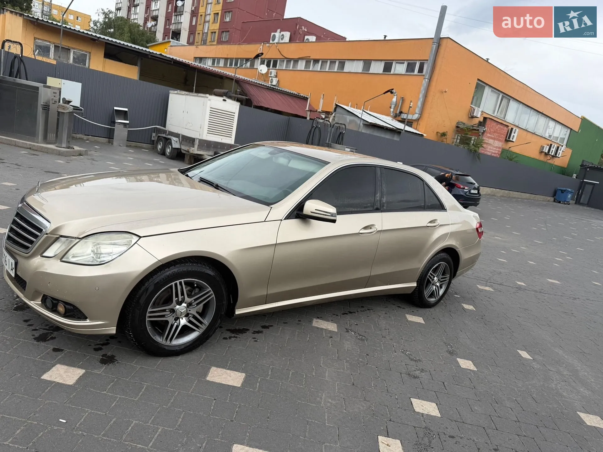 Mercedes-Benz E-Class, 2010