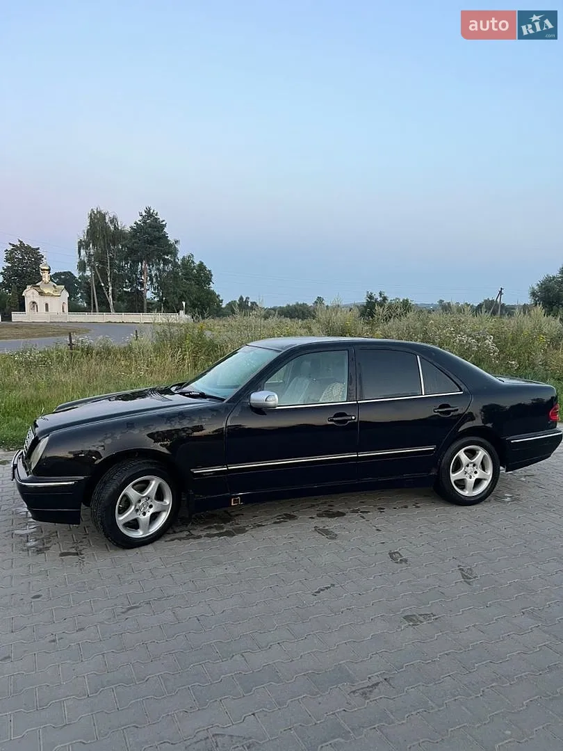 Mercedes-Benz E-Class, 2001