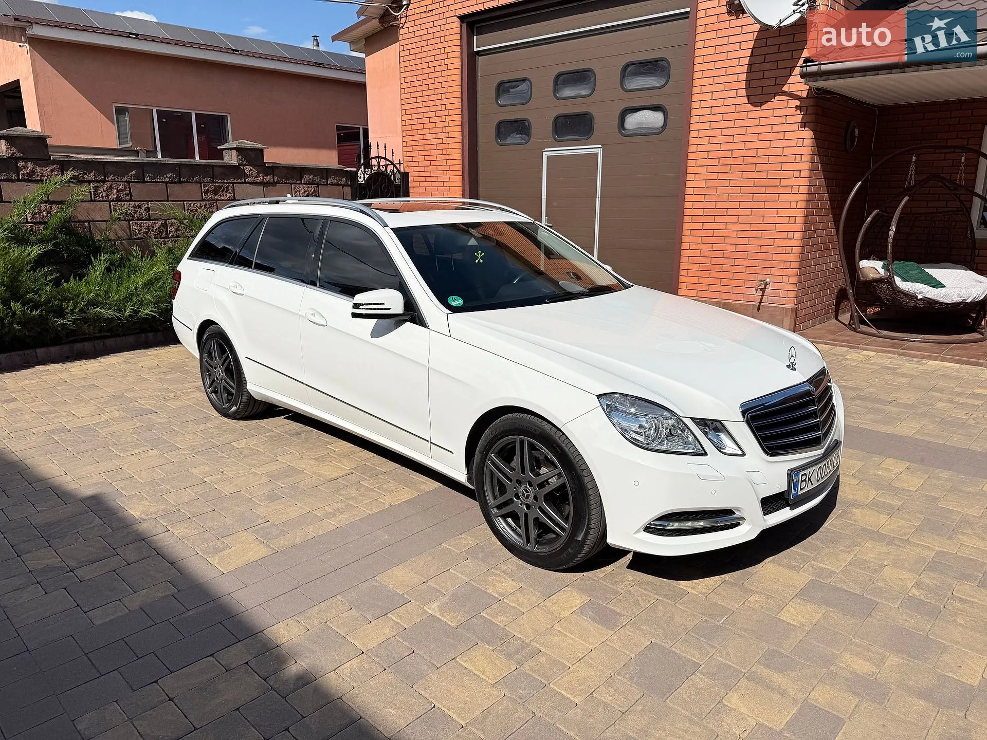 Mercedes-Benz E-Class, 2012