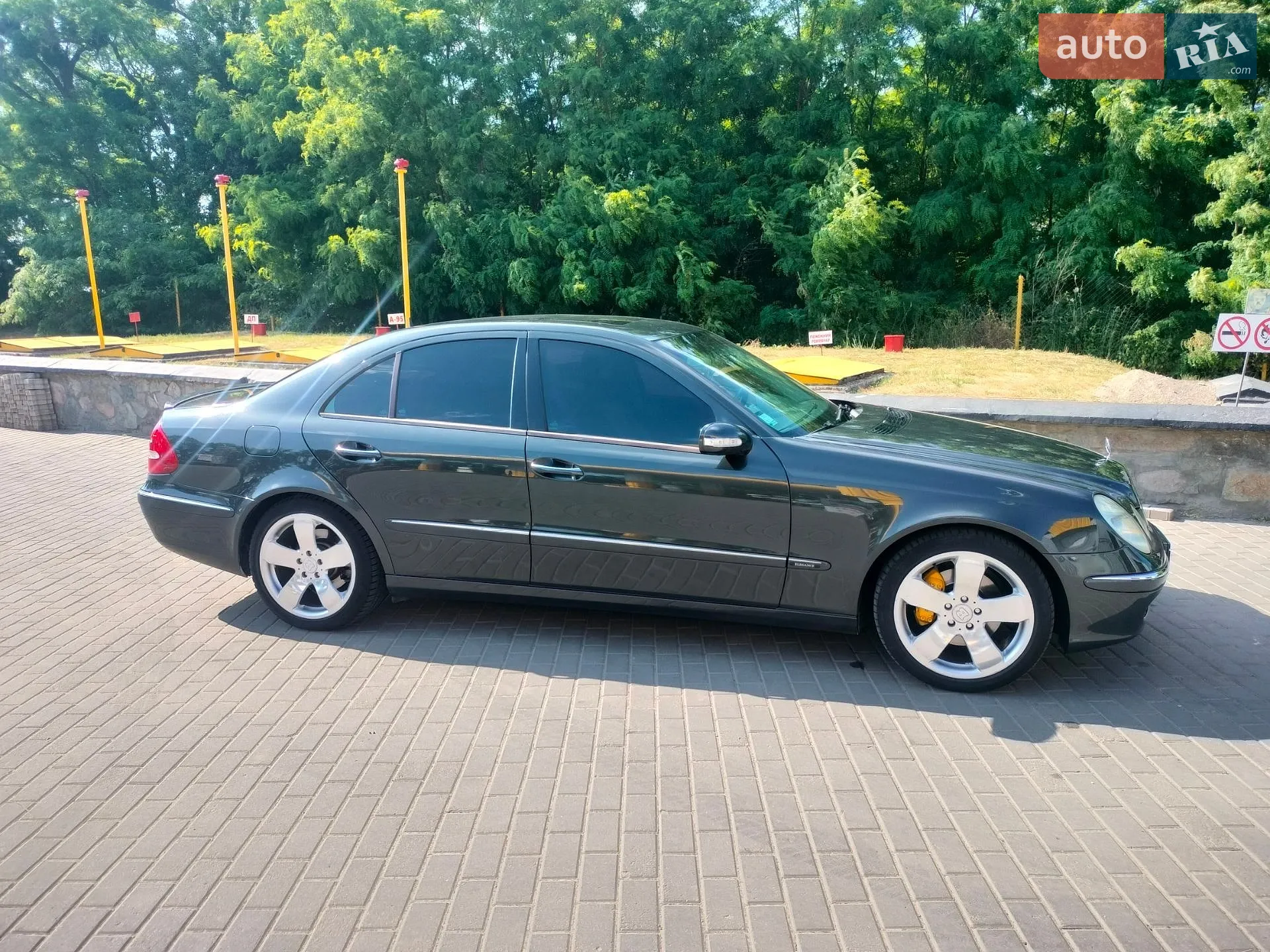 Mercedes-Benz E-Class, 2002