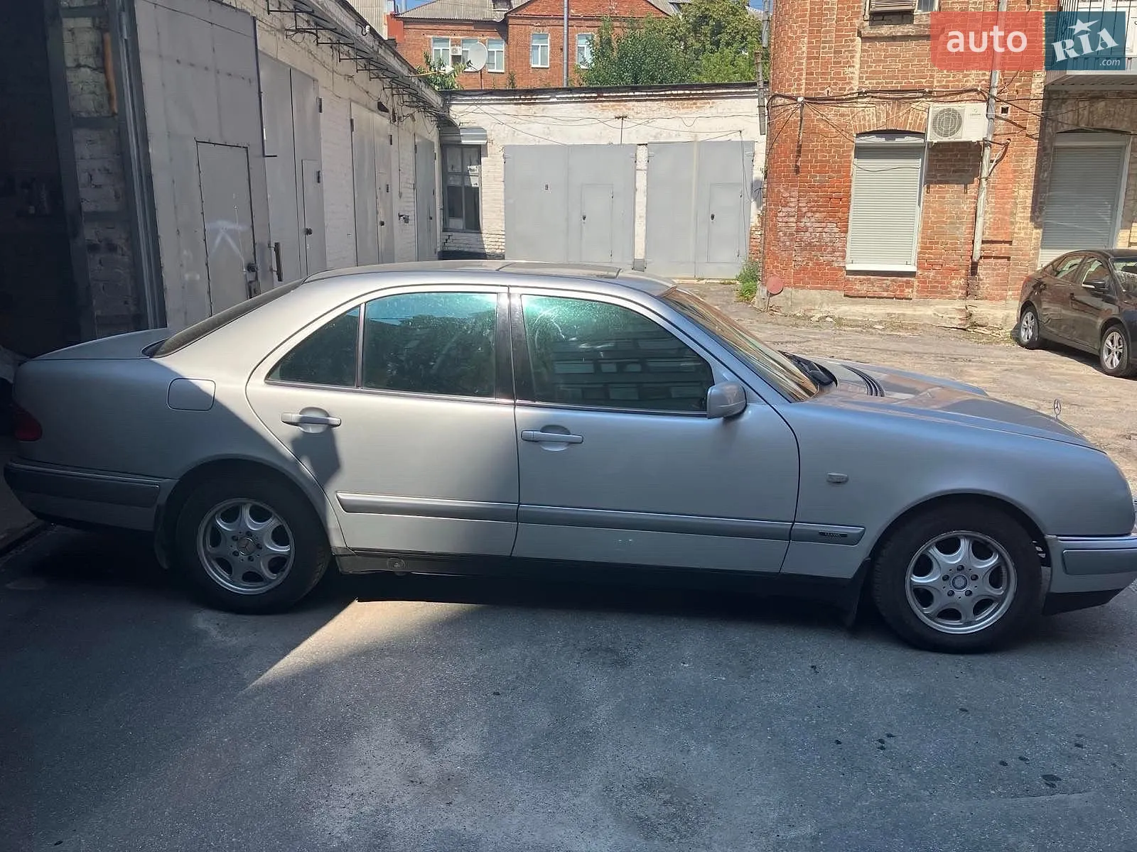 Mercedes-Benz E-Class, 1996