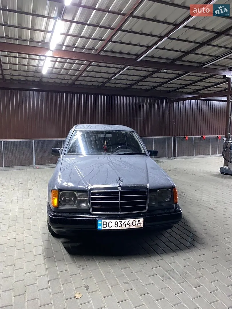 Mercedes-Benz E-Class, 1987